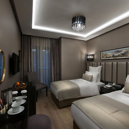 Le Petit Palace Hotel - Special Category Istanbul Ngoại thất bức ảnh