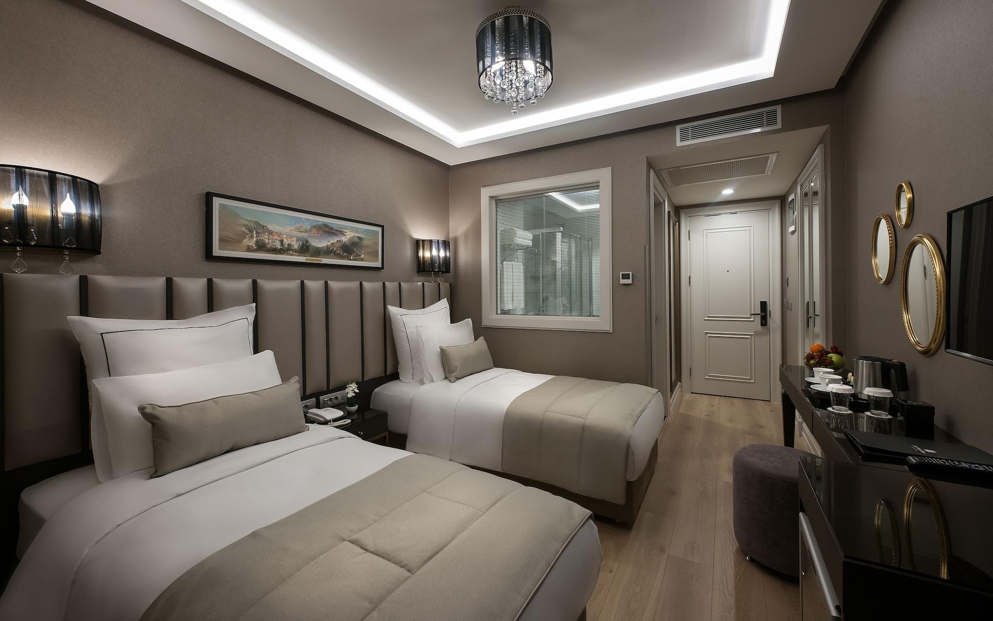Le Petit Palace Hotel - Special Category Istanbul Ngoại thất bức ảnh