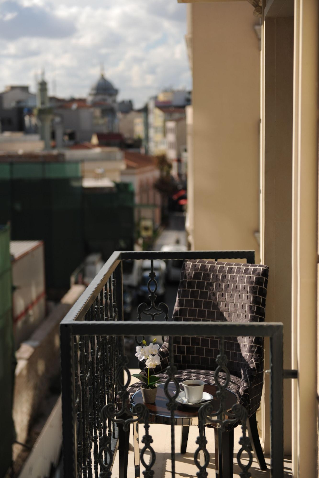 Le Petit Palace Hotel - Special Category Istanbul Ngoại thất bức ảnh