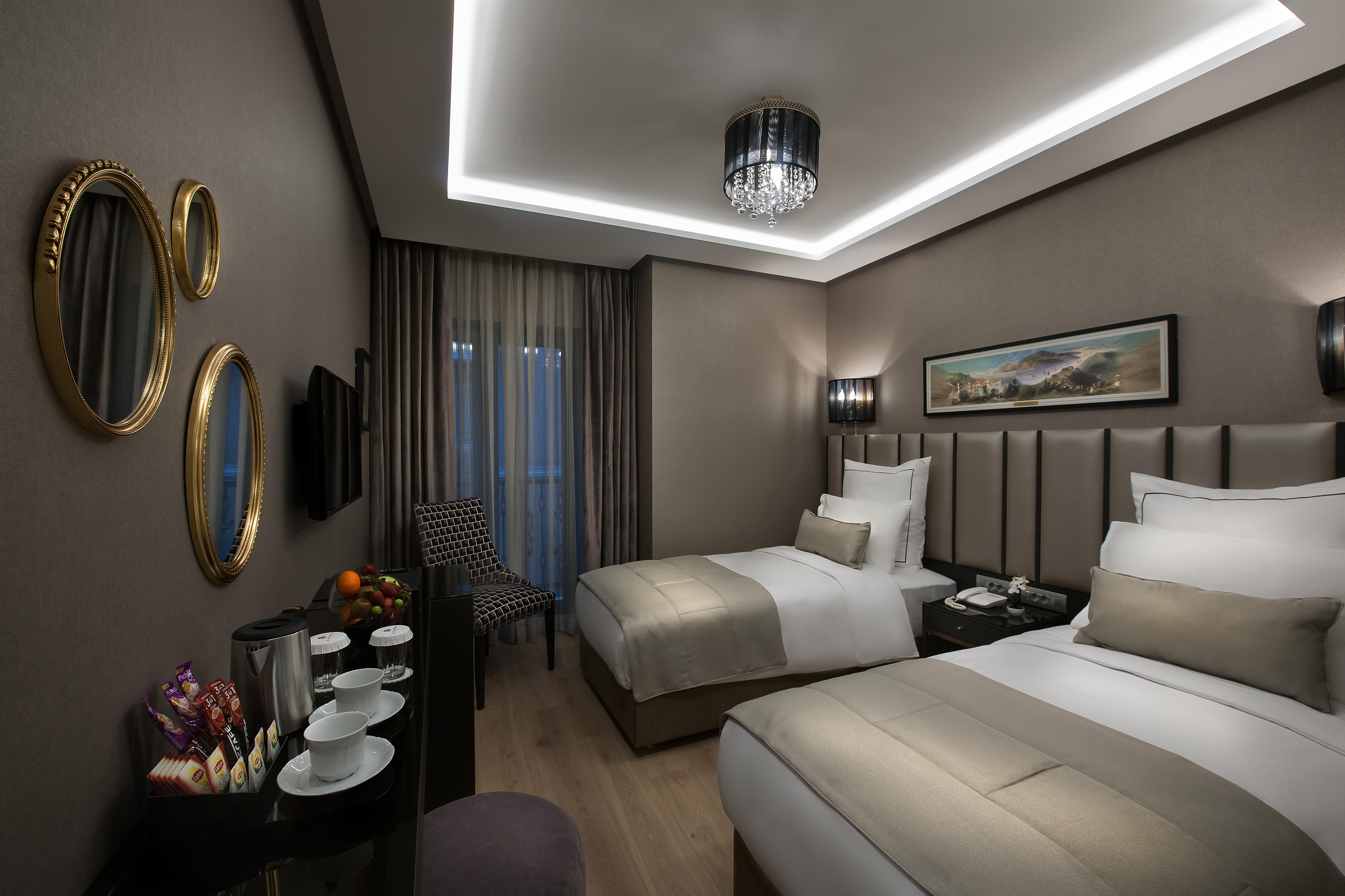 Le Petit Palace Hotel - Special Category Istanbul Ngoại thất bức ảnh
