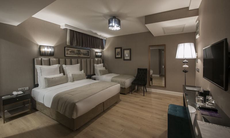 Le Petit Palace Hotel - Special Category Istanbul Ngoại thất bức ảnh